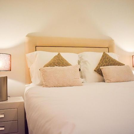 Marbella Playa Residencial Con Piscinaアパートメント エクステリア 写真
