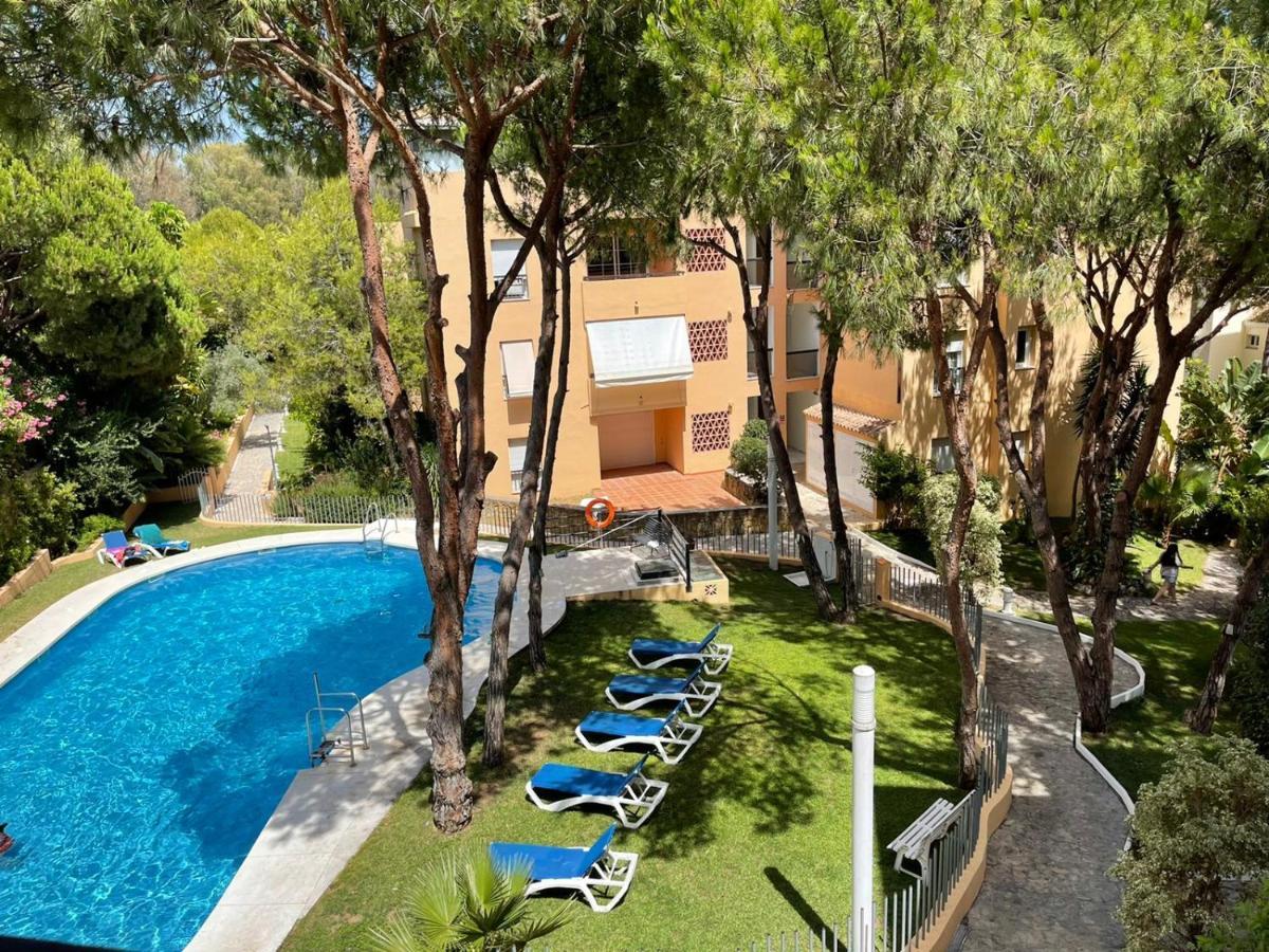 Marbella Playa Residencial Con Piscinaアパートメント エクステリア 写真