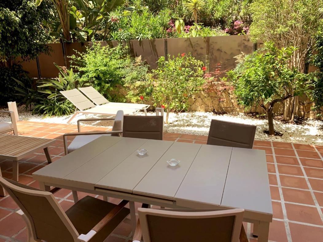 Marbella Playa Residencial Con Piscinaアパートメント エクステリア 写真