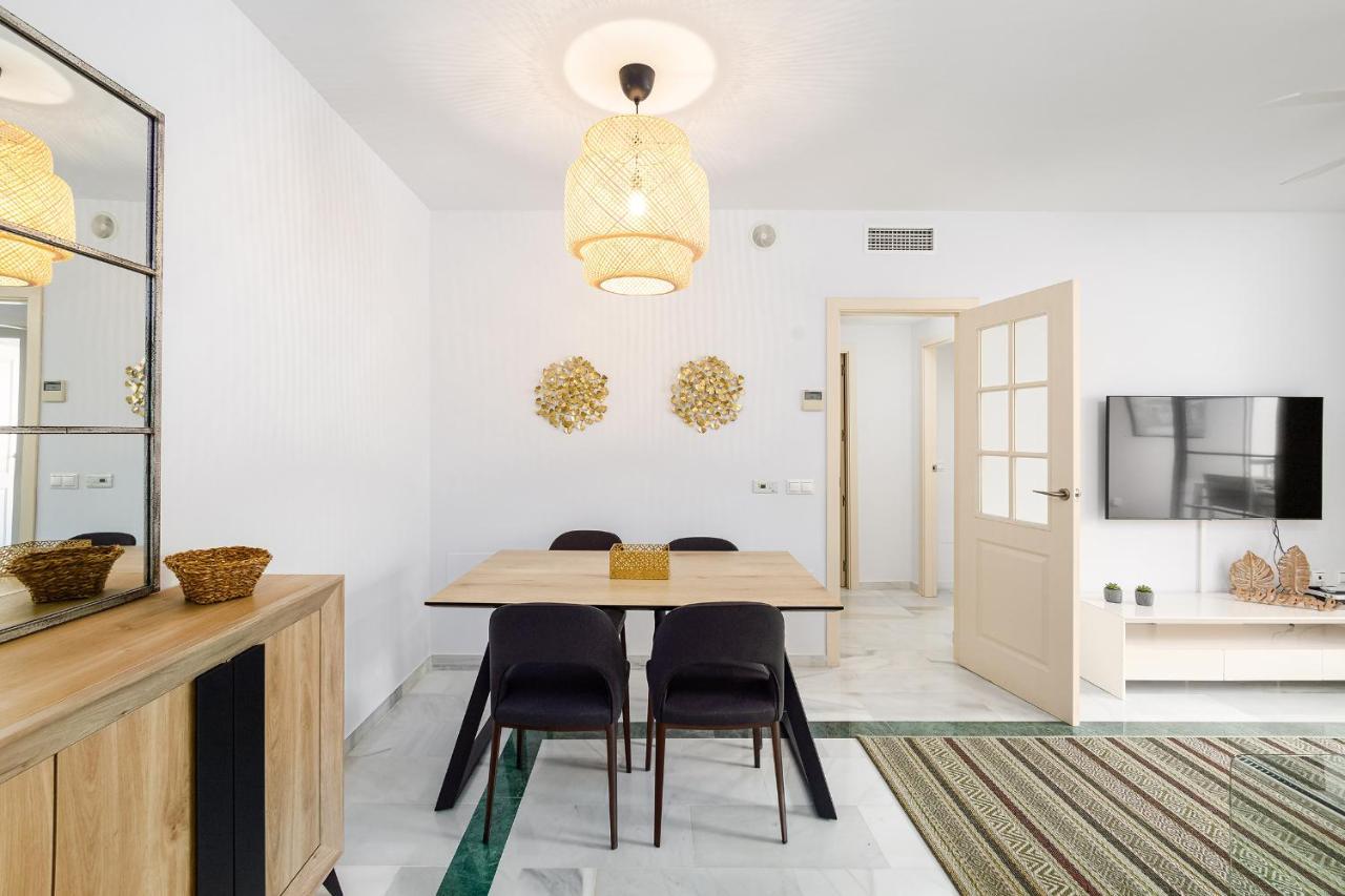 Marbella Playa Residencial Con Piscinaアパートメント エクステリア 写真