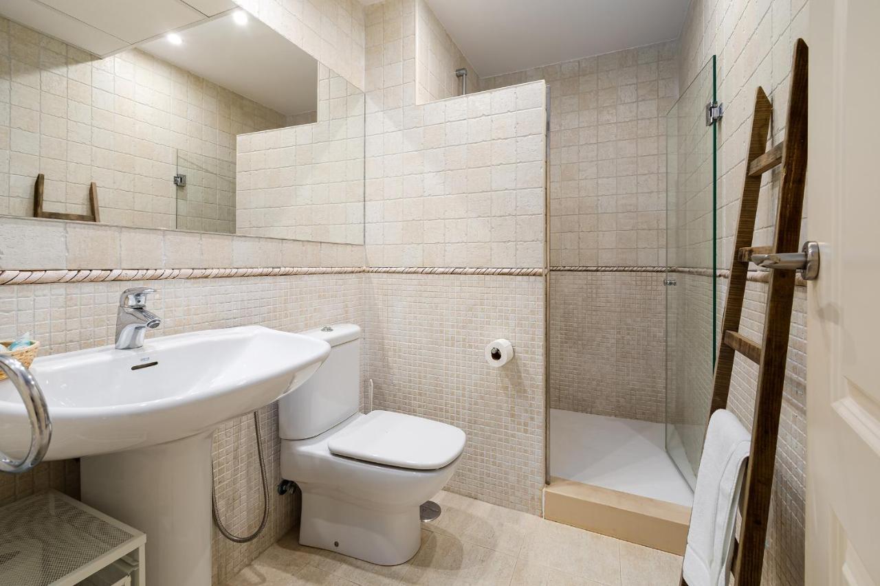 Marbella Playa Residencial Con Piscinaアパートメント エクステリア 写真