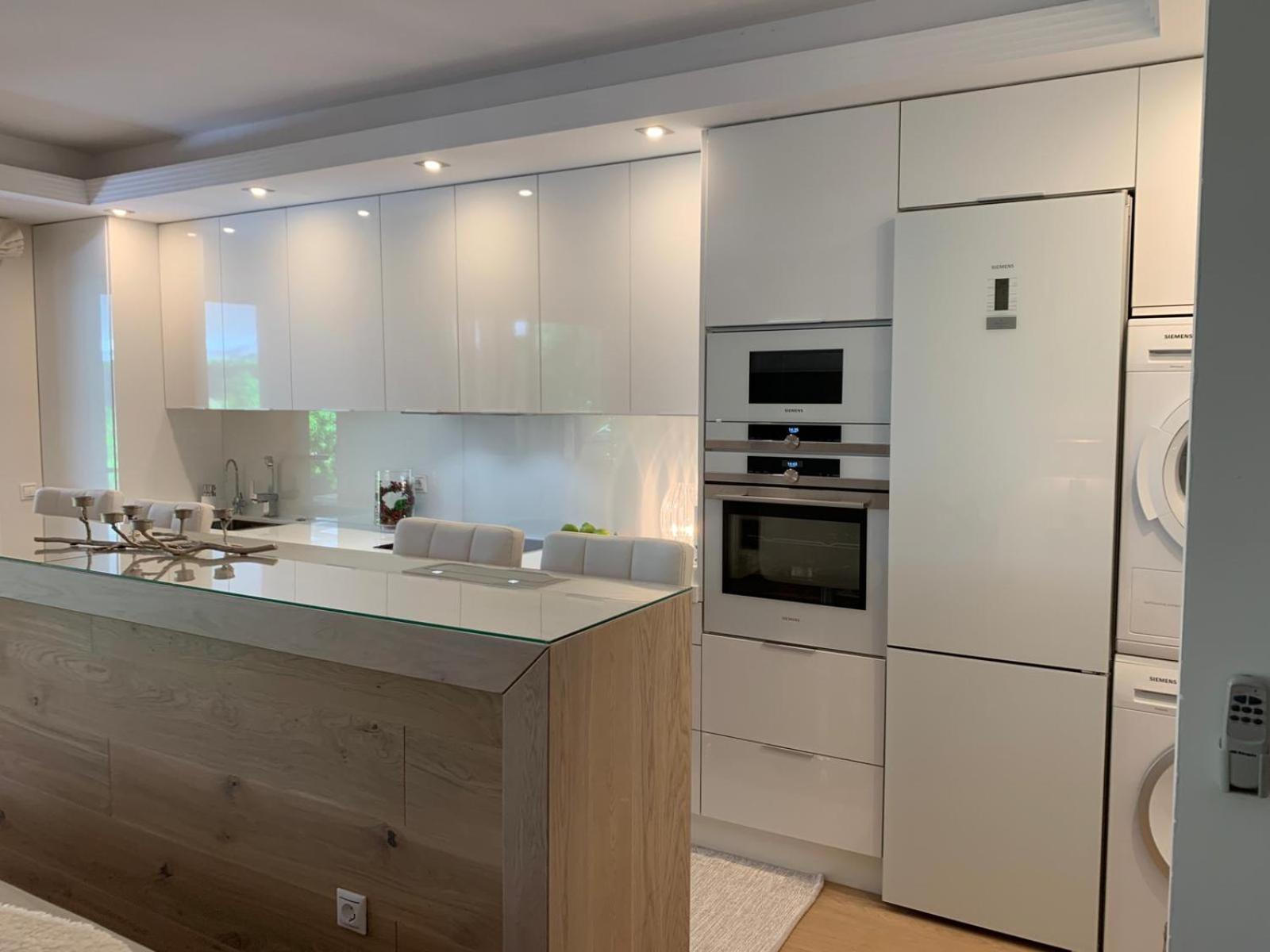 Marbella Playa Residencial Con Piscinaアパートメント エクステリア 写真